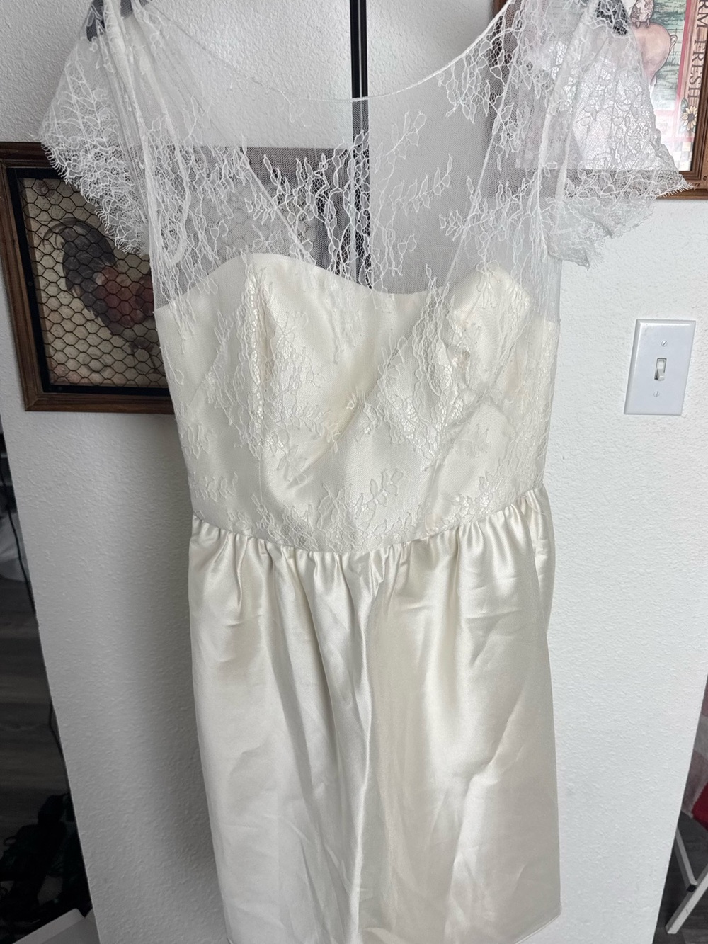 Encore by Watters Short and Chic Lace Wedding Dress New with Tags Size 10